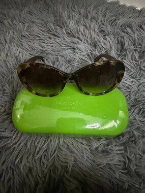 Kate Spade NY Tortoise Cat Eye Sunglasses 🕶️🤎✨ w/ Case 💚 Chic Designer Vibes